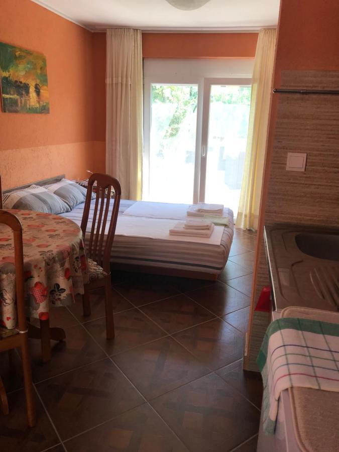 Holiday Home Orange Утєха Екстер'єр фото