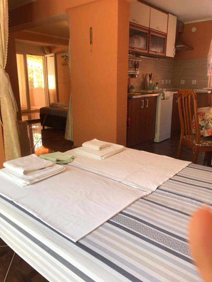Holiday Home Orange Утєха Екстер'єр фото