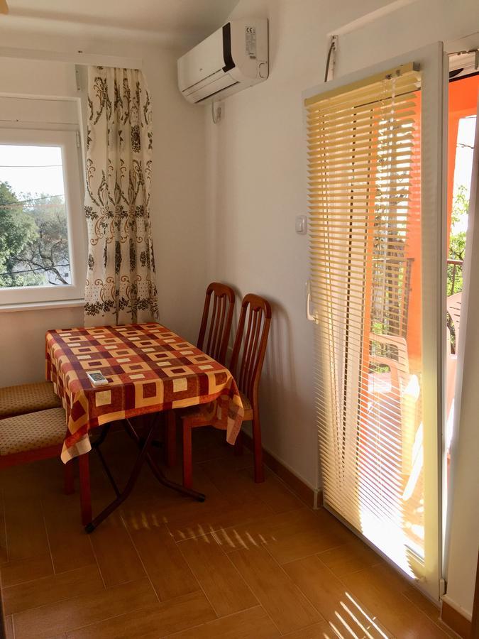 Holiday Home Orange Утєха Екстер'єр фото