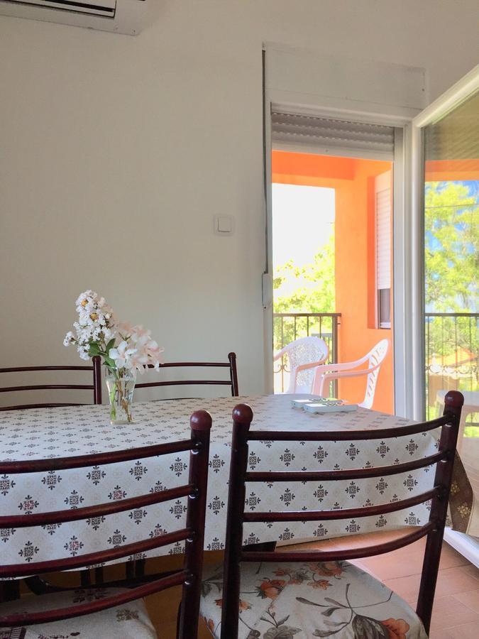 Holiday Home Orange Утєха Екстер'єр фото