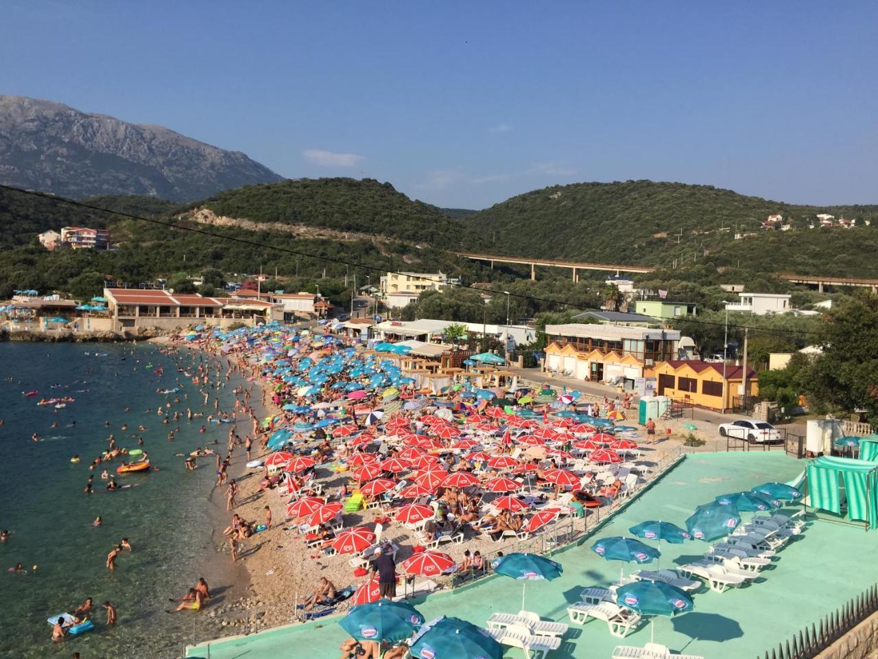Holiday Home Orange Утєха Екстер'єр фото